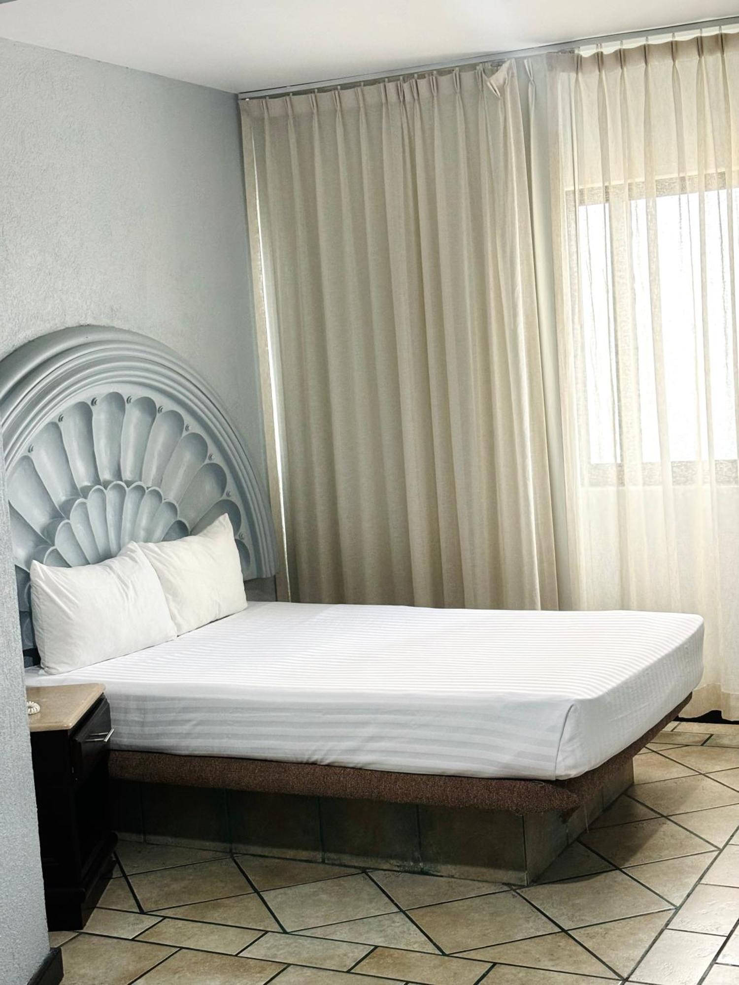 Hotel Playa Marina マサトラン エクステリア 写真